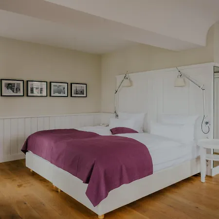 Bad Hotel 4*
