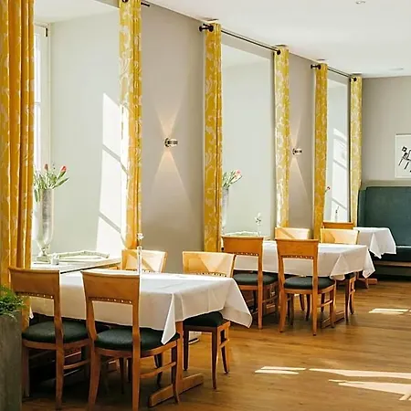 Bad Hotel 4*