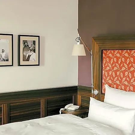 Bad Hotel 4*